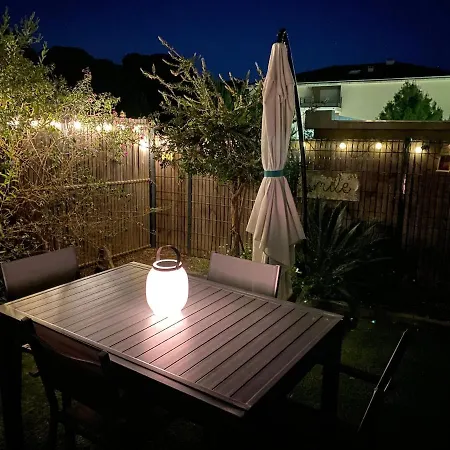 3 Pieces Jardin Prive Et Piscine La Londe-les-Maures